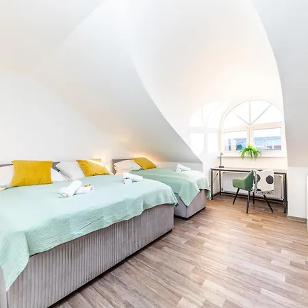 Nestup - Zentrales Mit Boxspringbetten, Smart-tv Und Ausgestatteter Kueche Appartement *