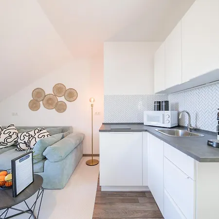 Nestup - Zentrales Mit Boxspringbetten, Smart-tv Und Ausgestatteter Kueche *