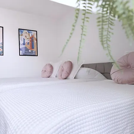 Nestup - Zentrales Mit Boxspringbetten, Smart-tv Und Ausgestatteter Kueche كاسيل