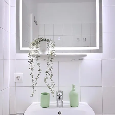 Nestup - Zentrales Mit Boxspringbetten, Smart-tv Und Ausgestatteter Kueche *