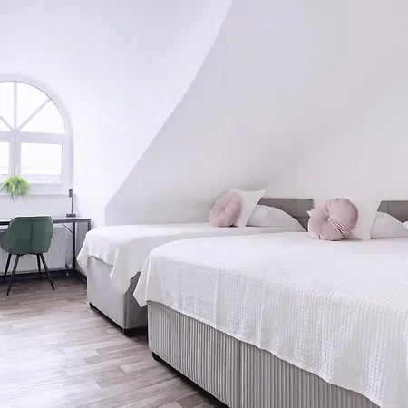 Nestup - Zentrales Mit Boxspringbetten, Smart-tv Und Ausgestatteter Kueche كاسيل