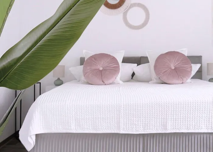 Nestup - Zentrales Mit Boxspringbetten, Smart-tv Und Ausgestatteter Kueche