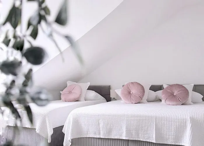 Nestup - Zentrales Mit Boxspringbetten, Smart-tv Und Ausgestatteter Kueche