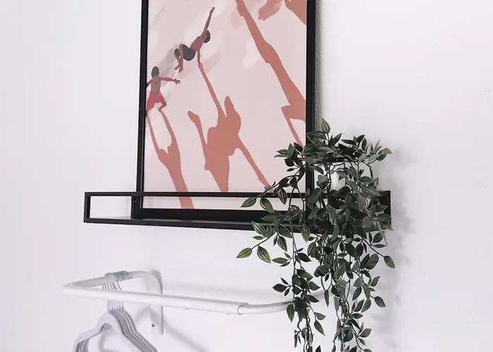 Nestup - Zentrales Mit Boxspringbetten, Smart-tv Und Ausgestatteter Kueche