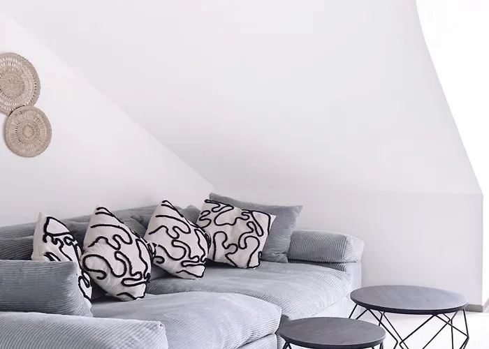 Nestup - Zentrales Mit Boxspringbetten, Smart-tv Und Ausgestatteter Kueche * Kassel